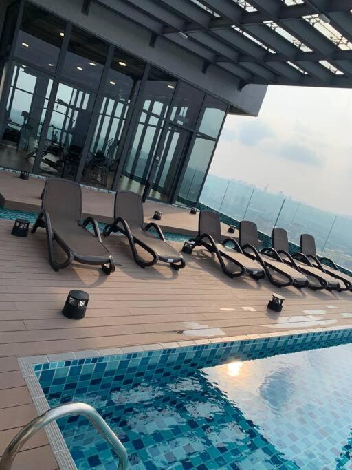 2br 8pax Swingduplexekocherasmall—infinitypool Mrt Pangsapuri